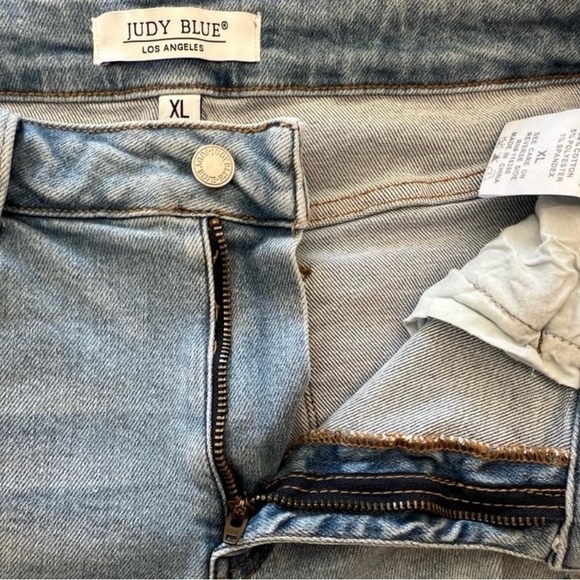 Judy Blue Women's Ripped Jean Shorts - Light Blue - Picture 3 of 4